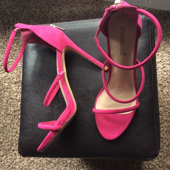 Fuchsia Pink Sandals Heels womens  size 9 - Picture 1 of 8